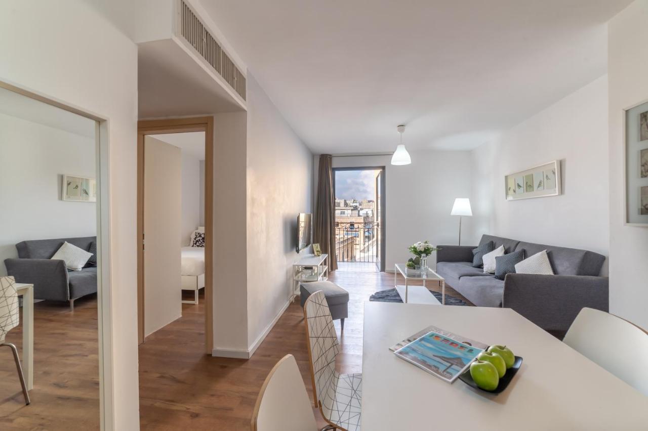 Superior One-Bedroom Apartment with Balcony,1027305442:JPEG