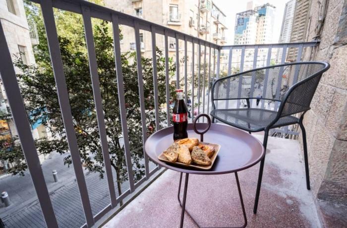 One-Bedroom Apartment,1087056235:JPEG