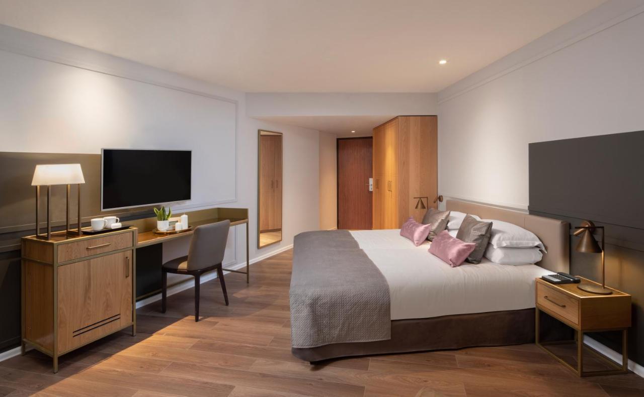 Deluxe Double or Twin Room,1112512965:JPEG