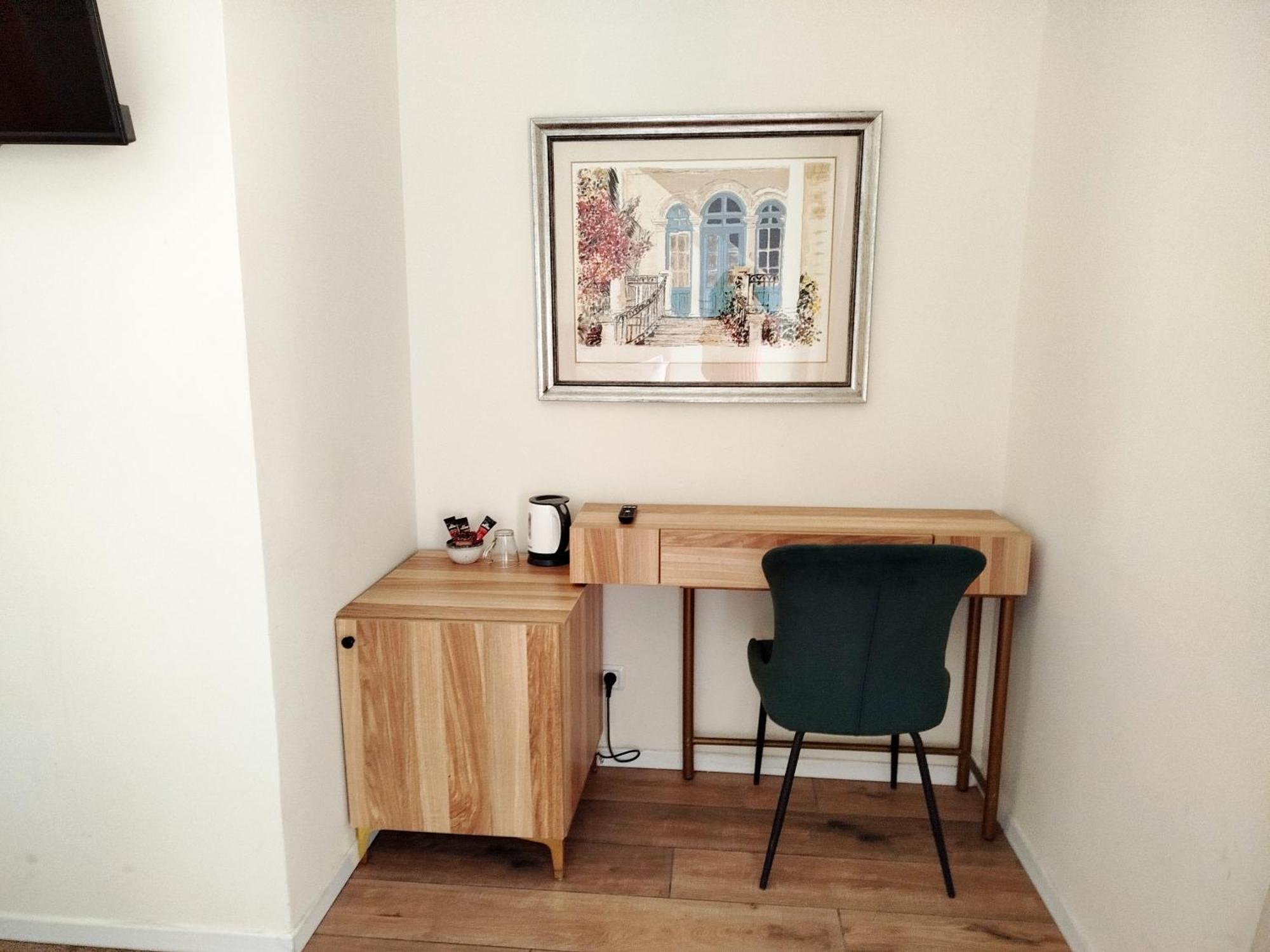 Economy Double Room