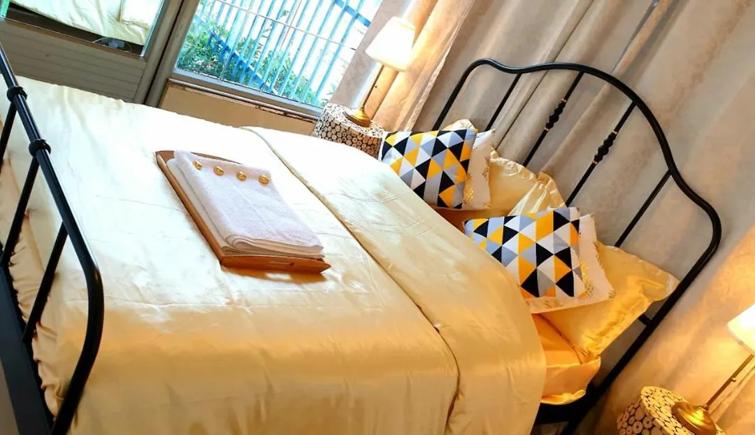 Pleasant Cozy Sunny Room With Garden-1