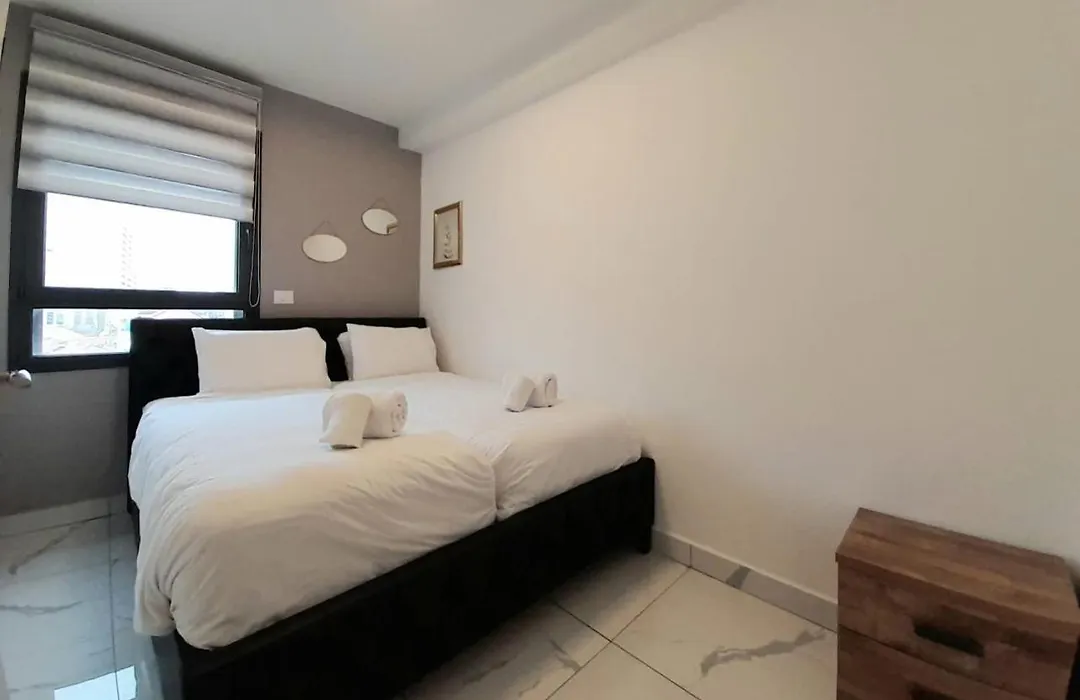 Jerusalem City Center, Modern Apartment 2 Bdr-1