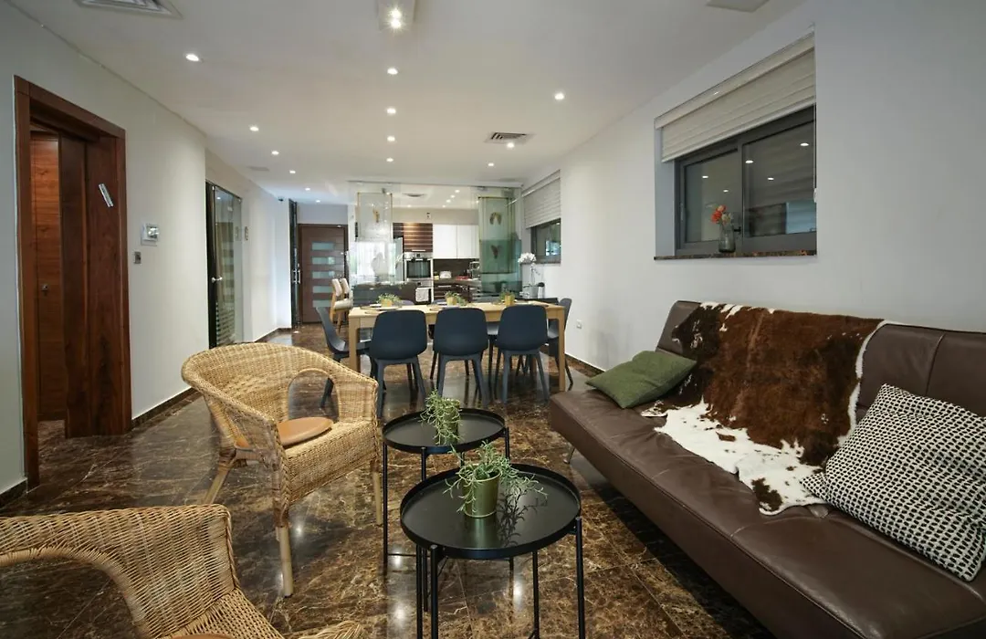 Ehad Ha-Am Luxury Apartment By Nimi Group-1