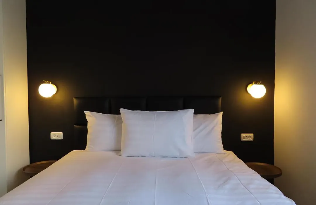 White Moon Inn-1