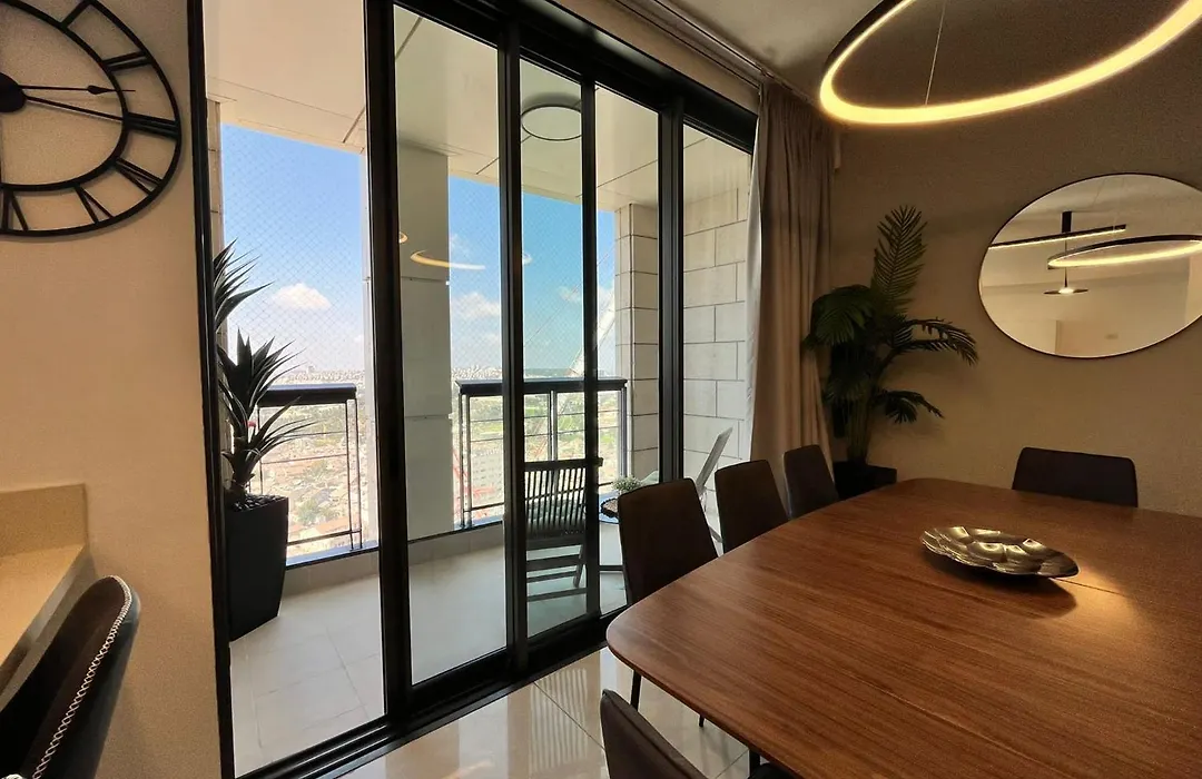 New Luxuries 3 Bedroom Apartment In J Tower-1