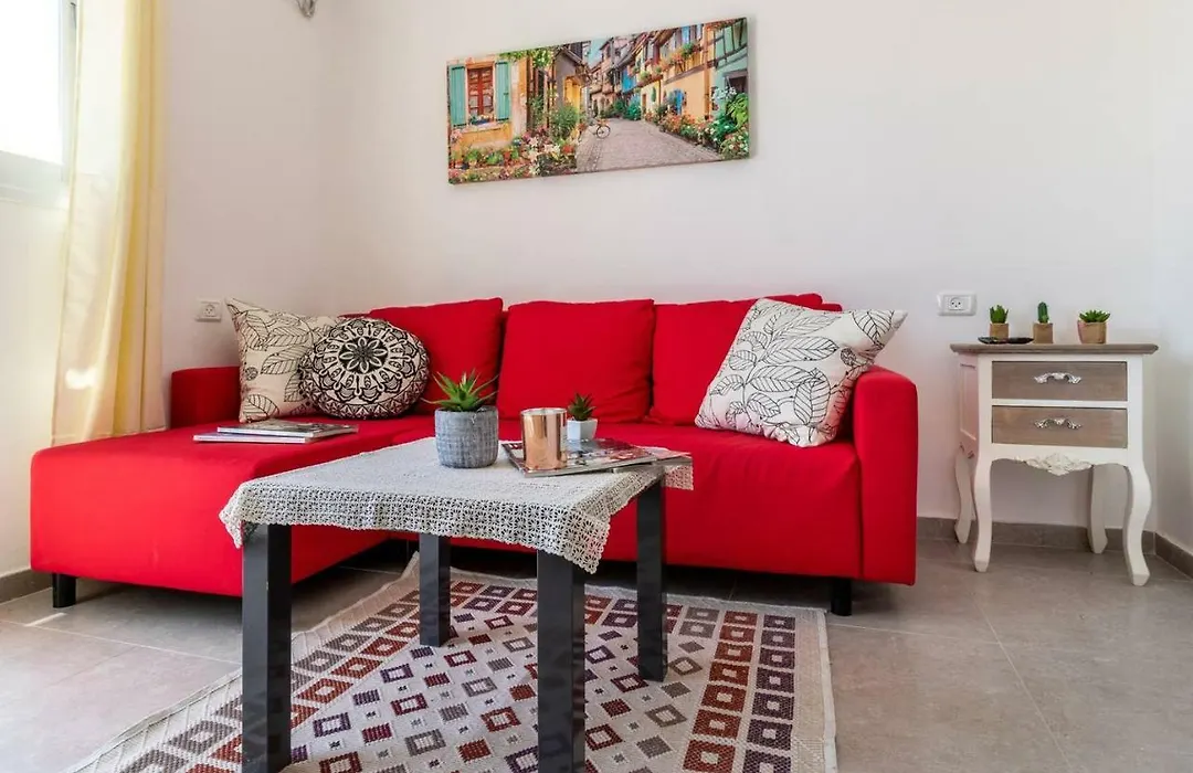 Pretty Flat In The City -Center Ben Yehuda-1