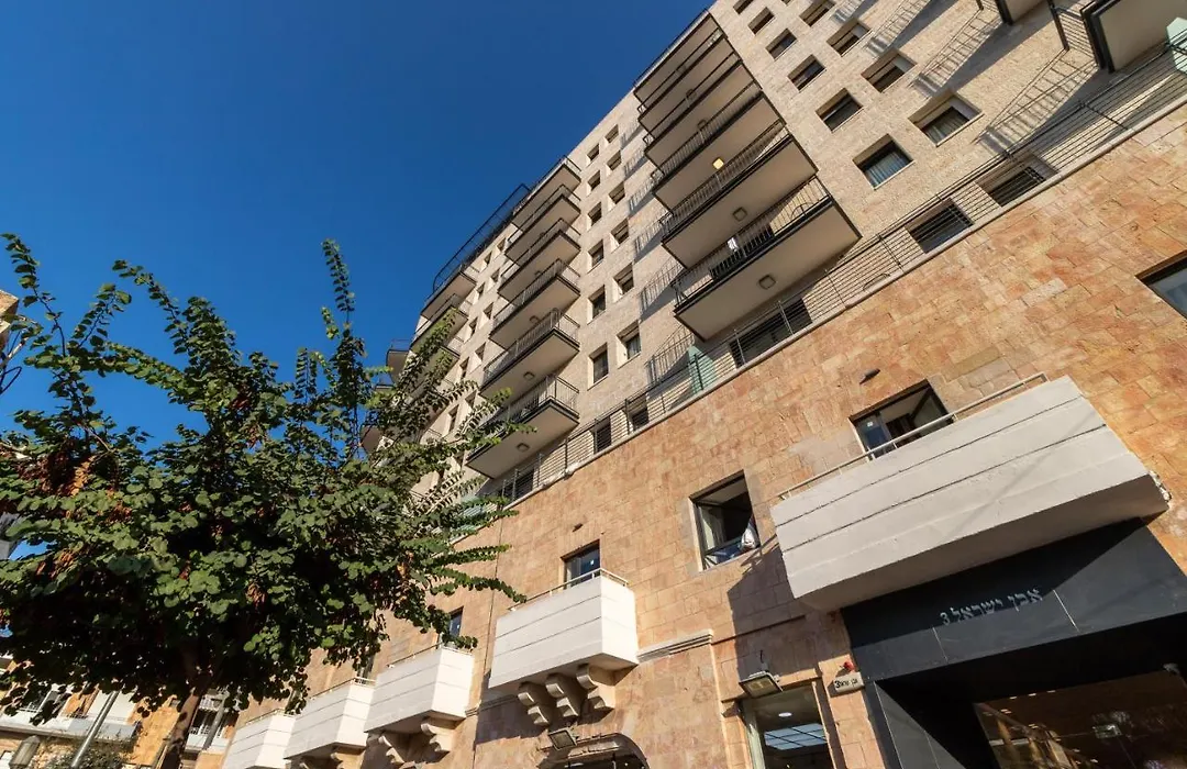 Deluxe 2 Bedrooms Apartment/Terrace In City Center-1