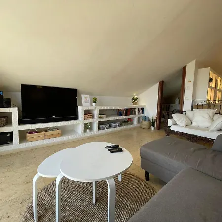 Gorgeous Penthouse // Market Location // Panoramic-3