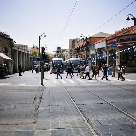 Stunning Apartment Located In The Heart Of The City Center, Close To A Synagogue, Train Station, Mahane Yehuda Market, Etc.-3