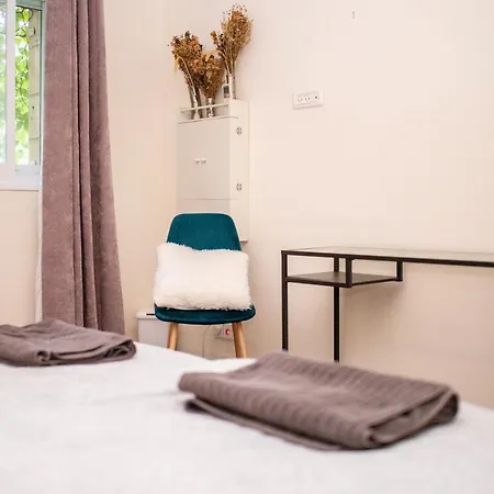 Spacious By The Orient Hotel - 4 Bdr Apartment-3