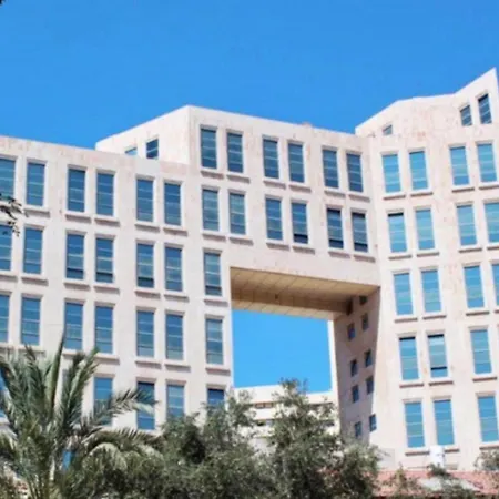 Bright Mahane Yehuda 1 Bedroom With Private Terrace-3