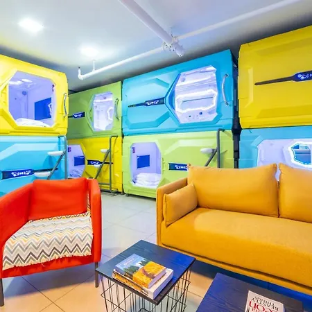 Capsule Inn-3