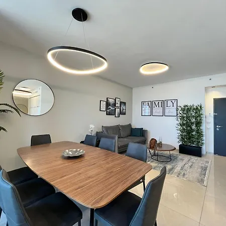 New Luxuries 3 Bedroom Apartment In J Tower-2