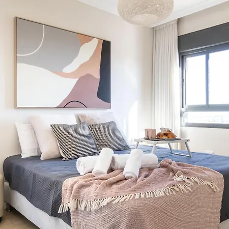 Luxury 4 Bedroom With Amazing View In Ramat Sharet Bayt Vegan-3