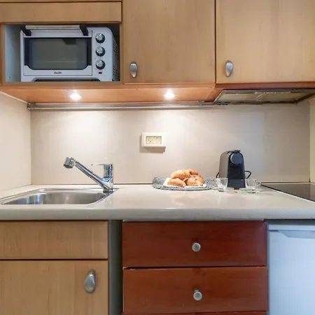 Cosy Studio In Mamilla, Free Parking Up To 5 Ppl-3