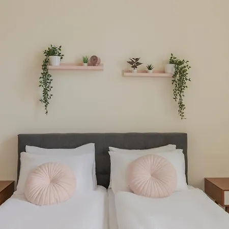 The Pearl Of Nachlaot Apartments-3
