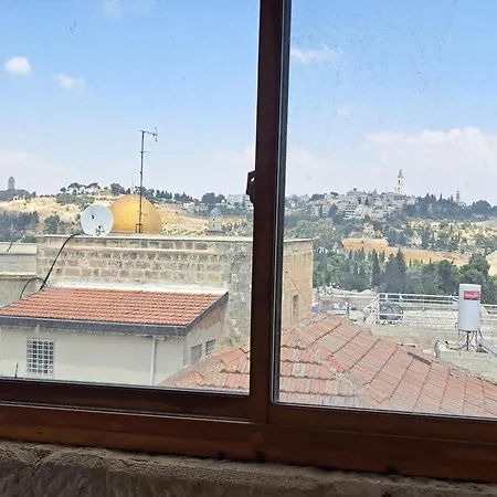 Into Jerusalem Heart-2