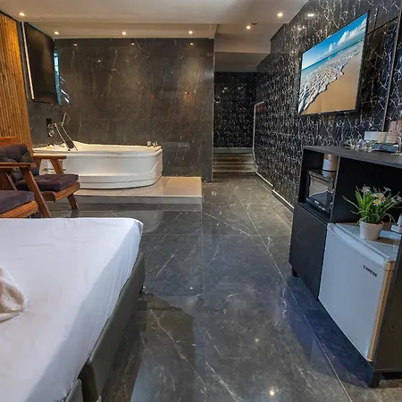 Lago Suites Hotel-2