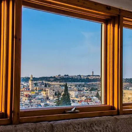 Into Jerusalem Heart-3