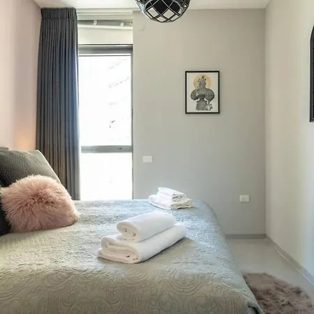 Comfortable And New Flat In City Center-3