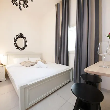 Jonathan Hotel In Ben Yehuda-3