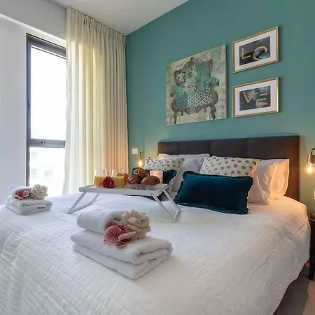 Beautiful 1 Bedroom In Great Central Area-2