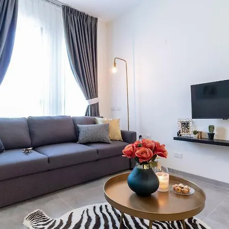Beautiful 1 Bedroom In Great Central Area-3