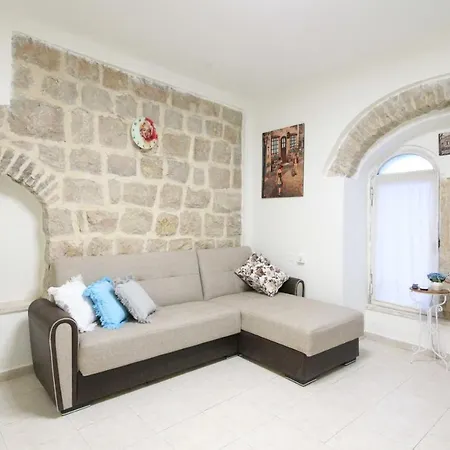 Private Hostel - Best Location-3
