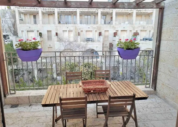 ✦Luxury 2 Bdr David'S Village Apartment ✦ Mamilla Jerusalém que aceita animais de estimação