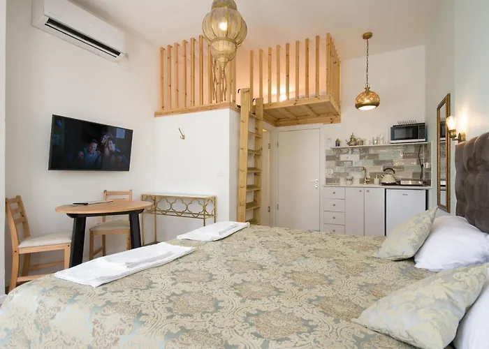 "80 Jaffa St" Down Town Main Market "Mahne Yehuda" Super Prime Location In Gerusalemme che accetta animali