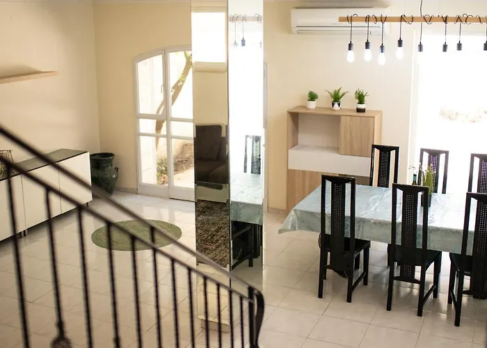 Spacious By The Orient Hotel - 4 Bdr Apartment Jérusalem acceptant les animaux