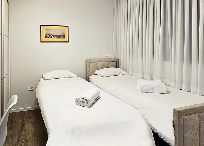 Huisdiervriedelijke Mamad With Veranda Near Mahane Yehuda By Feelhome Jeruzalem