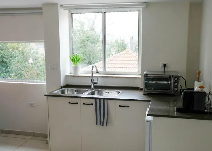 Huisdiervriedelijke Legatia In The German Colony Appartement Jeruzalem